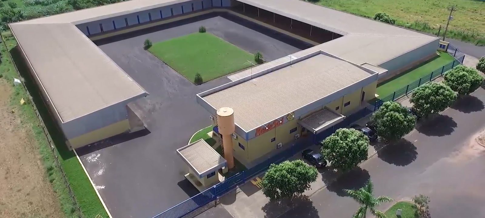 Centro de distribuição e sede da Rede Sol